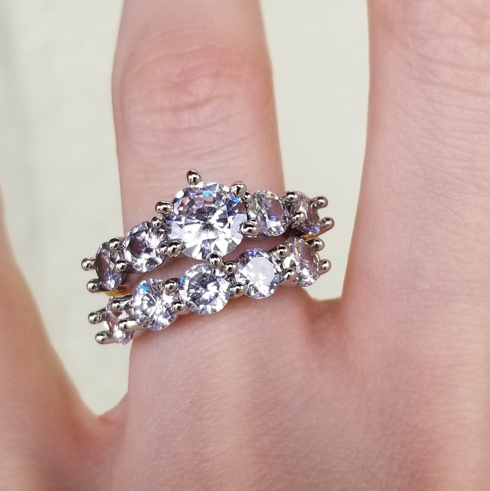 🆕️S925/18KYG- White Sapphire Ring Set Size 6